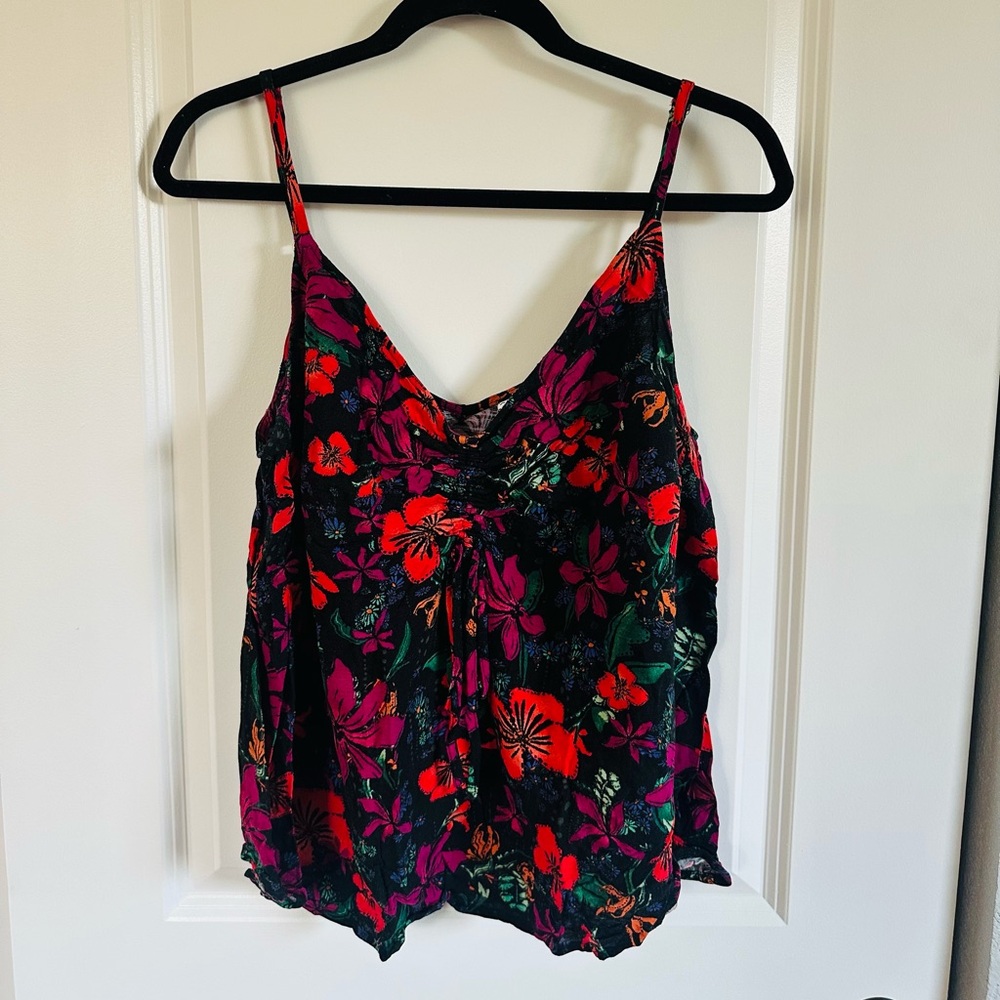 Ava & Viv Floral Camisole - Black and Red
